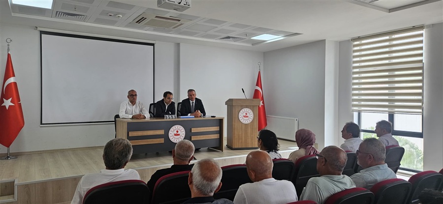 YAKAKENT İLÇEMİZDE ENSAF VE SANATKÂRLARIMIZIN SORUNLARIYLA İLGİLİ İSTİŞARE VE DEĞERLENDİRME TOPLANTISI YAPILDI